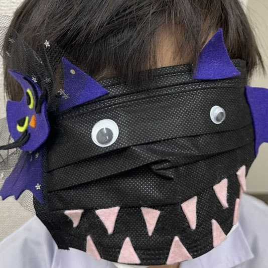 絵画レッスン「誰を驚かす?ハロウィン変身セットを作ろう!」画像