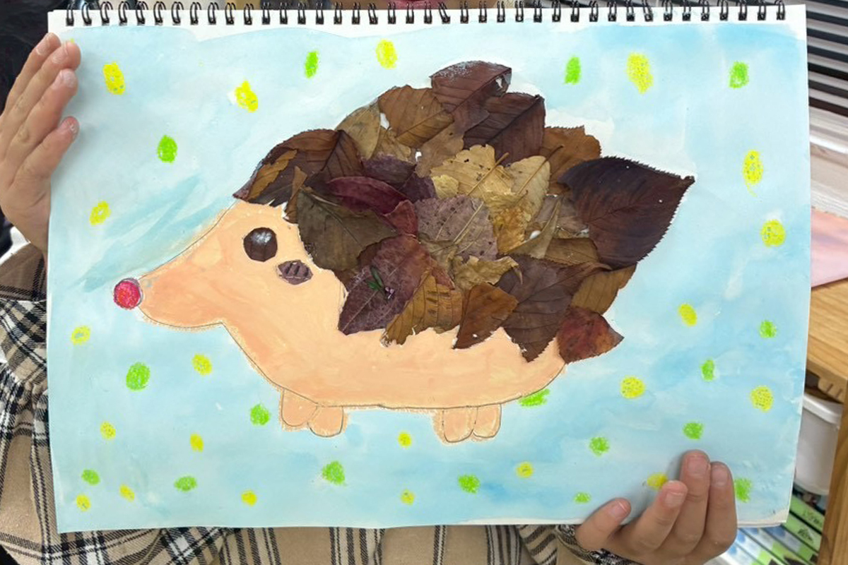 絵画参考作品「秋の森のアーティストになろう」画像